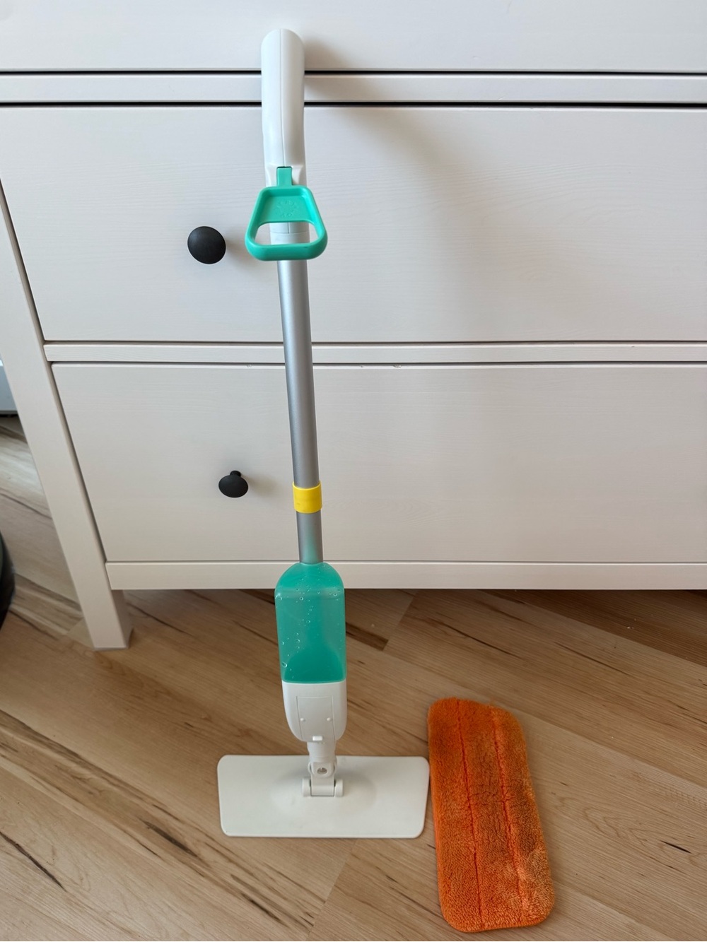 Lovevery Squeeze & Spray Mop